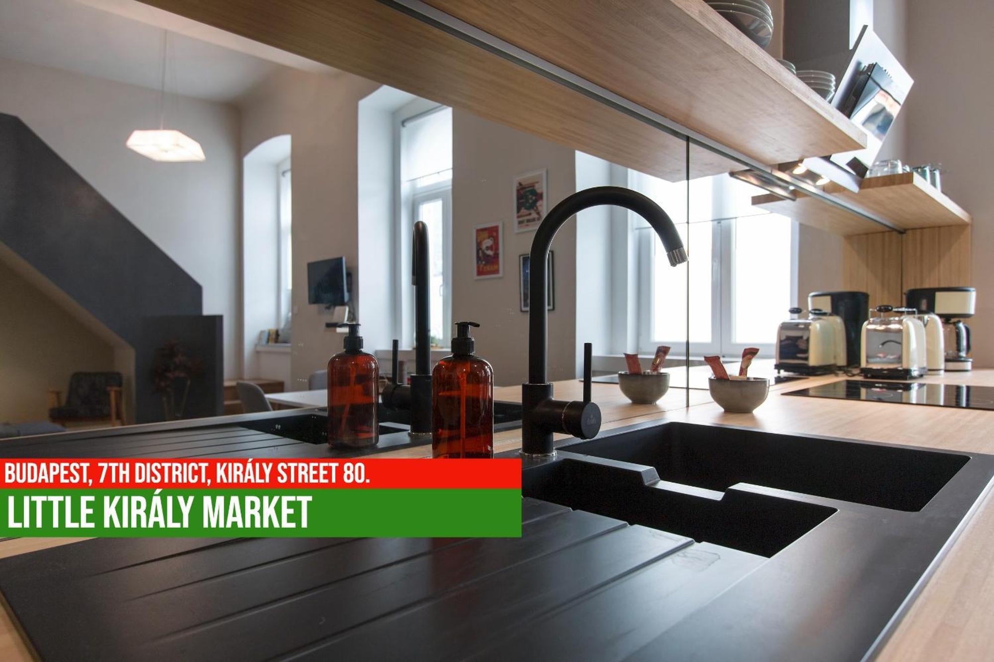 Little Americas Kiraly Street Apartments 布达佩斯 外观 照片